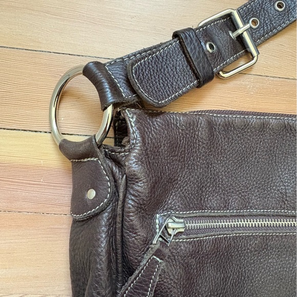 Roots Brown Leather Shoulder Bag - Picture 3 of 9